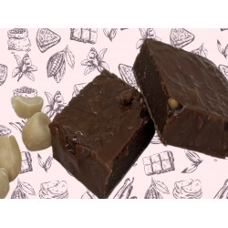 Barre saveur chocolat cacahuète caramel